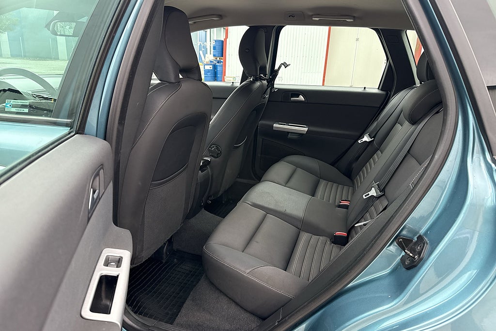 VOLVO V50 2.0F 146CH
