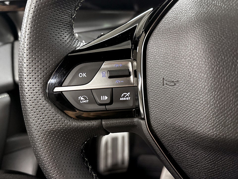 Bild på Peugeot 308 5D GT 1.2 PT 130hk Aut B-KAMERA CARPLAY