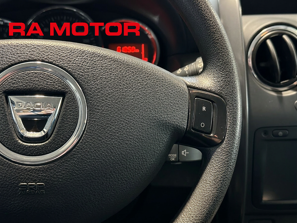 Dacia Duster 1.2 TCe 125hk | Drag | Navi | P-sensorer | M&K Värmare 2015