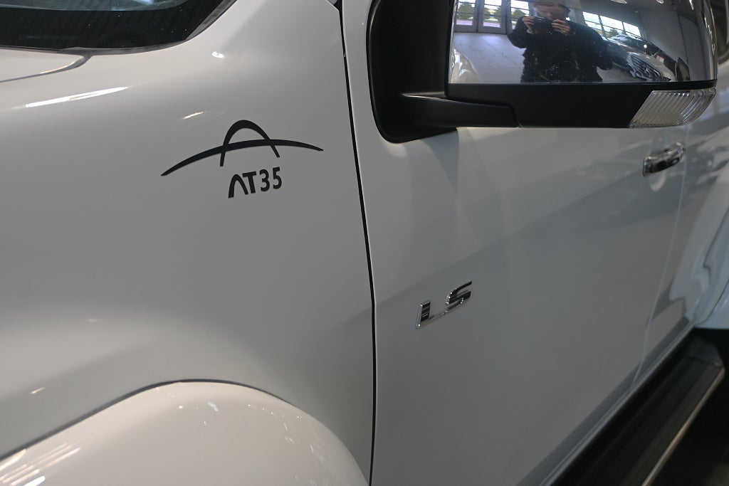 Isuzu D-Max 2019 - miniatyr 7