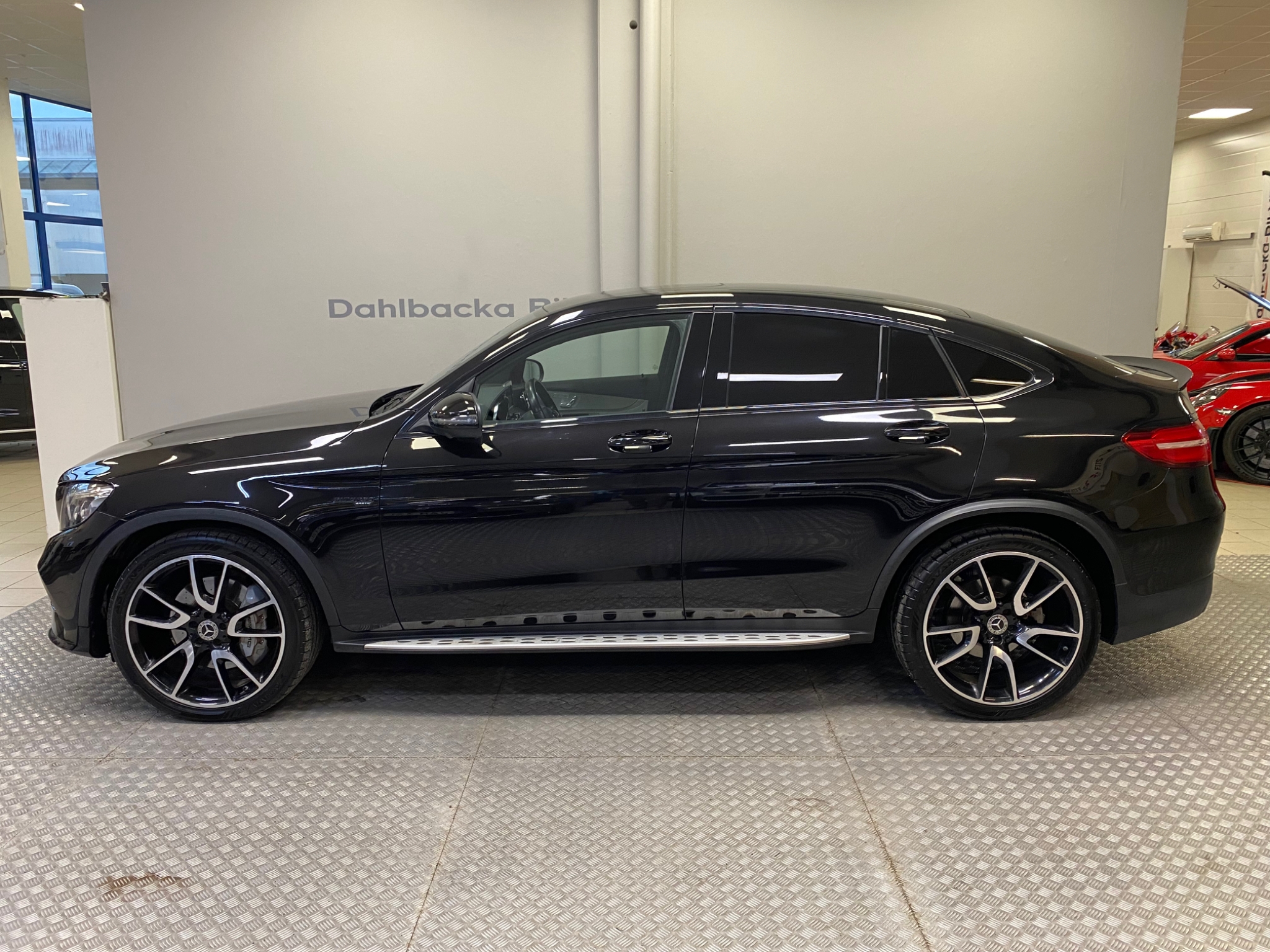 Mercedes-Benz GLC 2017, kuva 2/28