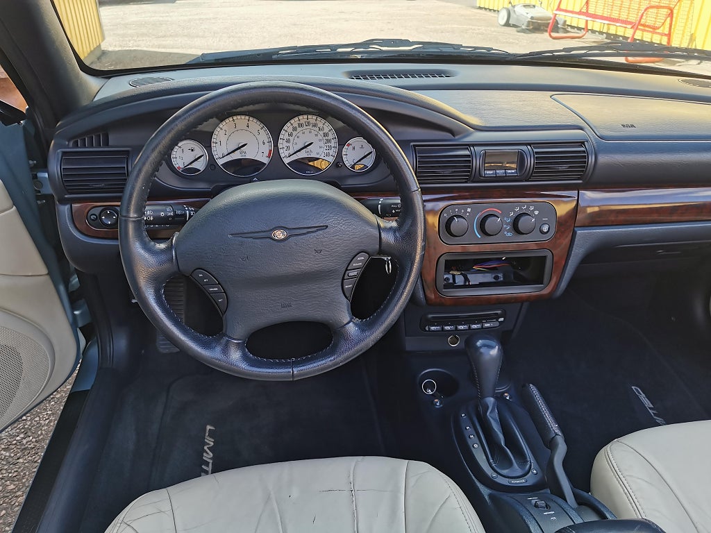 Chrysler Sebring Convertible 2.7 V6 Automatic, 4-trins, 203ps, 2001