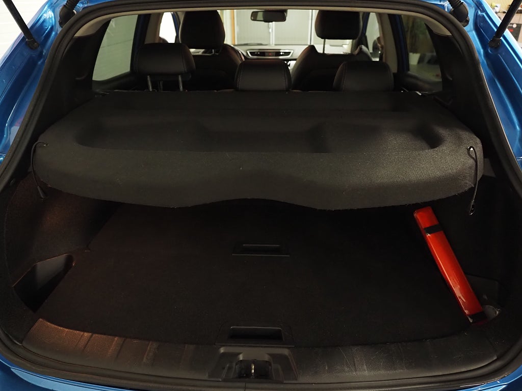 Nissan Qashqai 1.3 DIG-T DCT 158hk Tekna Drag 360° Navi Skinn 19" 2021