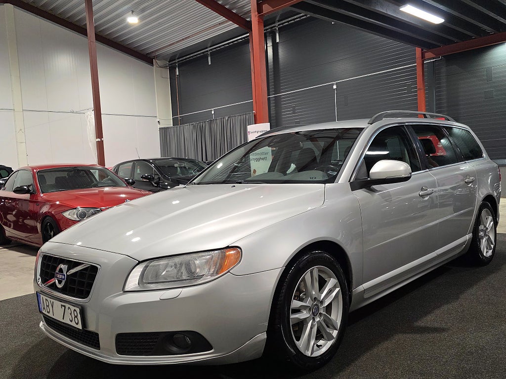 Volvo V70 D4 Momentum Dynamic Edition Dragkrok PDC D-värmare