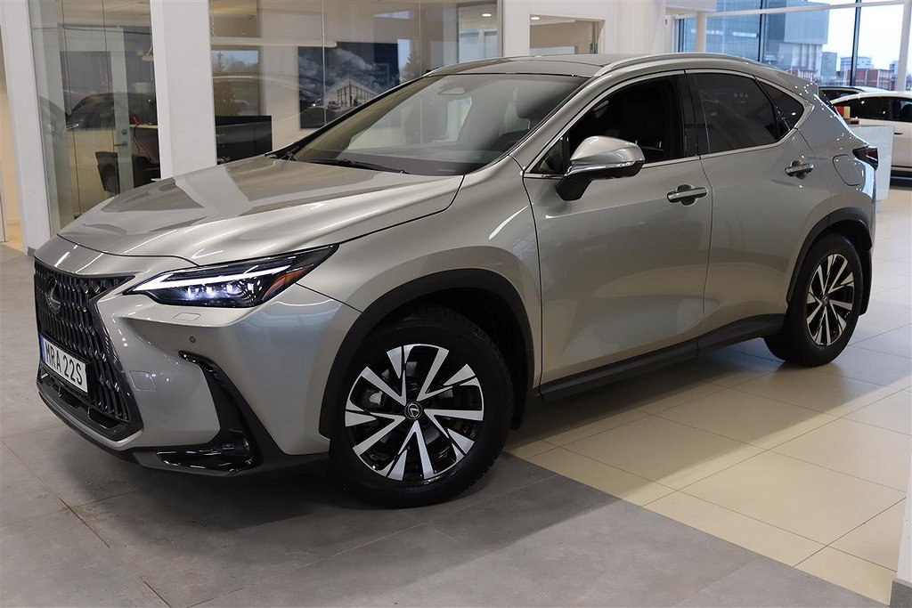 Lexus NX 350h AWD Executive Teknikpaket Panorama HUD