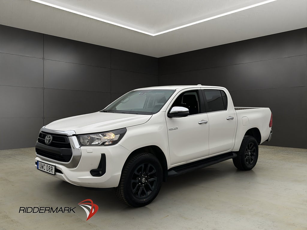 Toyota Hilux Hero 2.4 AWD M/K-Värmare Drag Kamera Diff Moms