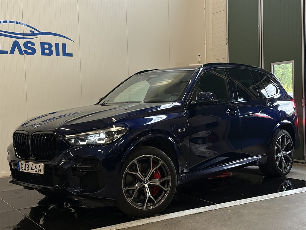 BMW X5 xDrive45e 394hk M Sport Individual Moms/Leasebar Drag 360° HuD