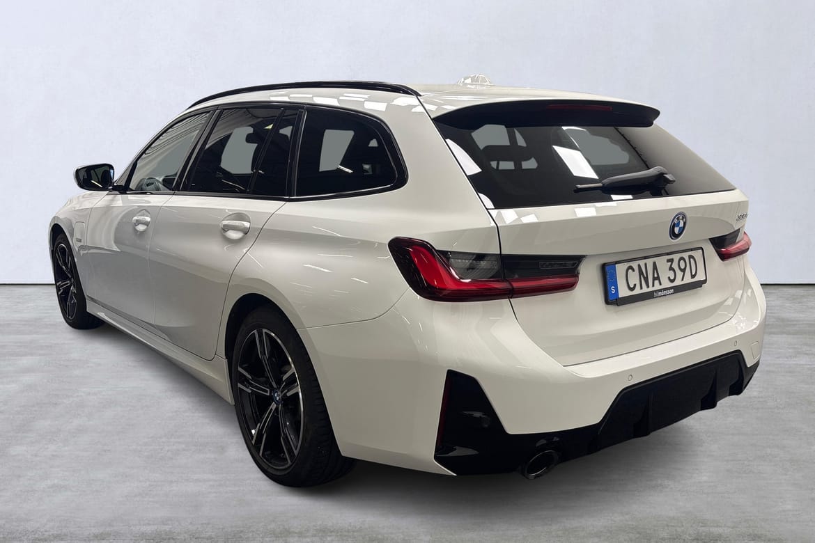 BMW 330 E Touring M-Sport 292hk 2023, bild 4/10