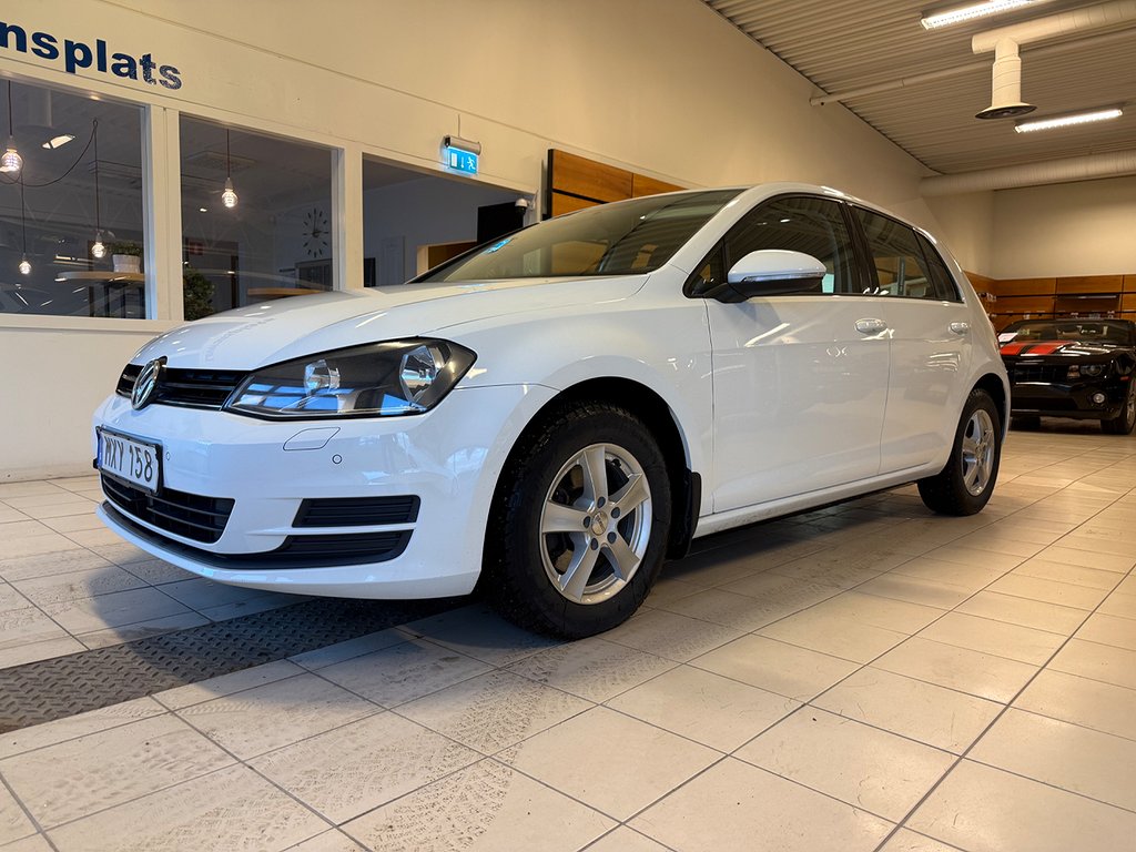 Volkswagen Golf 5D 1.6 TDI BMT 4Motion Värmare 5,99%RÄNTA