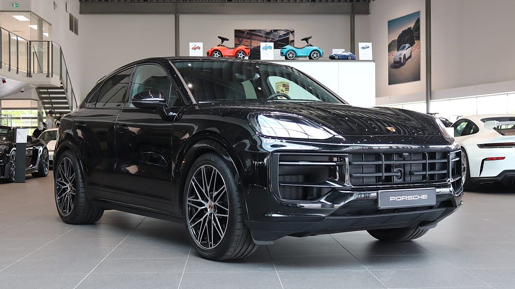 Porsche Cayenne E-Hybrid Coupé Black Edition / Drag / Soft Close / BOSE
