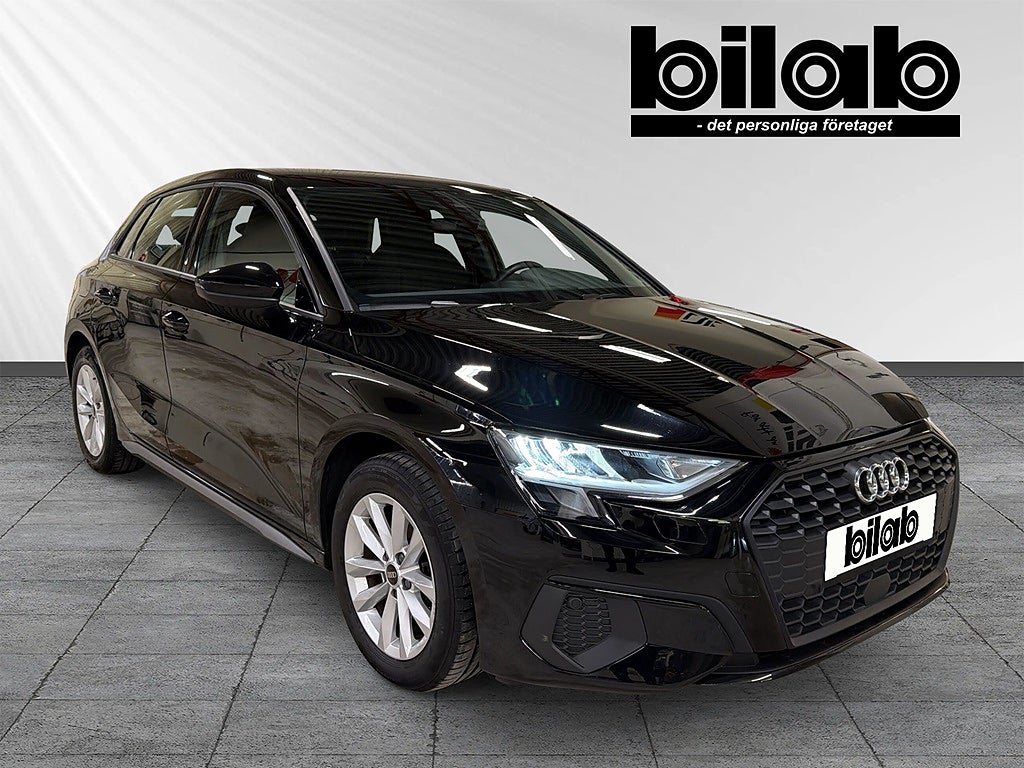 Audi A3 Sportback 30 TFSI Dragkrok, Adaptiv farthållare, Backkamera