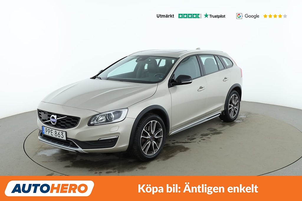 Volvo V60 Cross Country D4 Summum AWD / Värmare, VOC, Taklucka