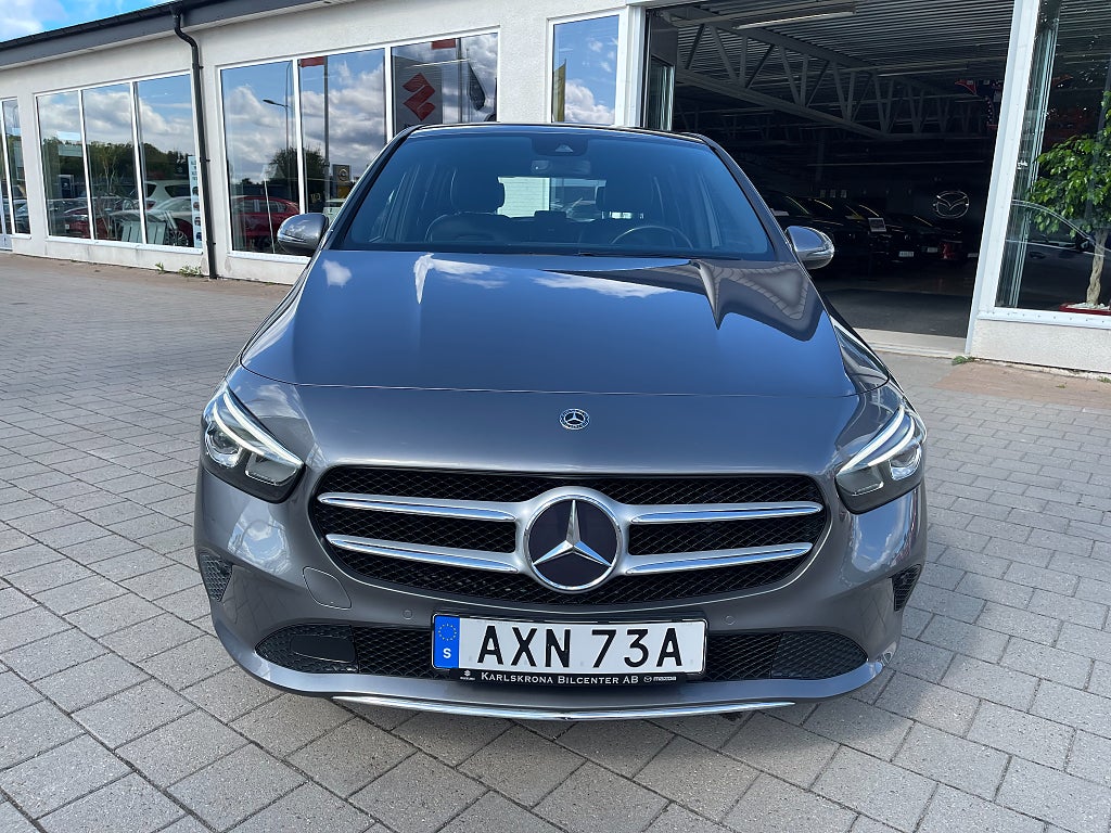 Mercedes-Benz B 180 7G-DCT 136 hk, automat, dragkrok