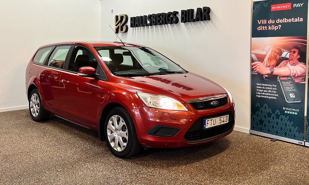 Ford Focus Kombi 1.8 Flexifuel Titanium, Nyservad 