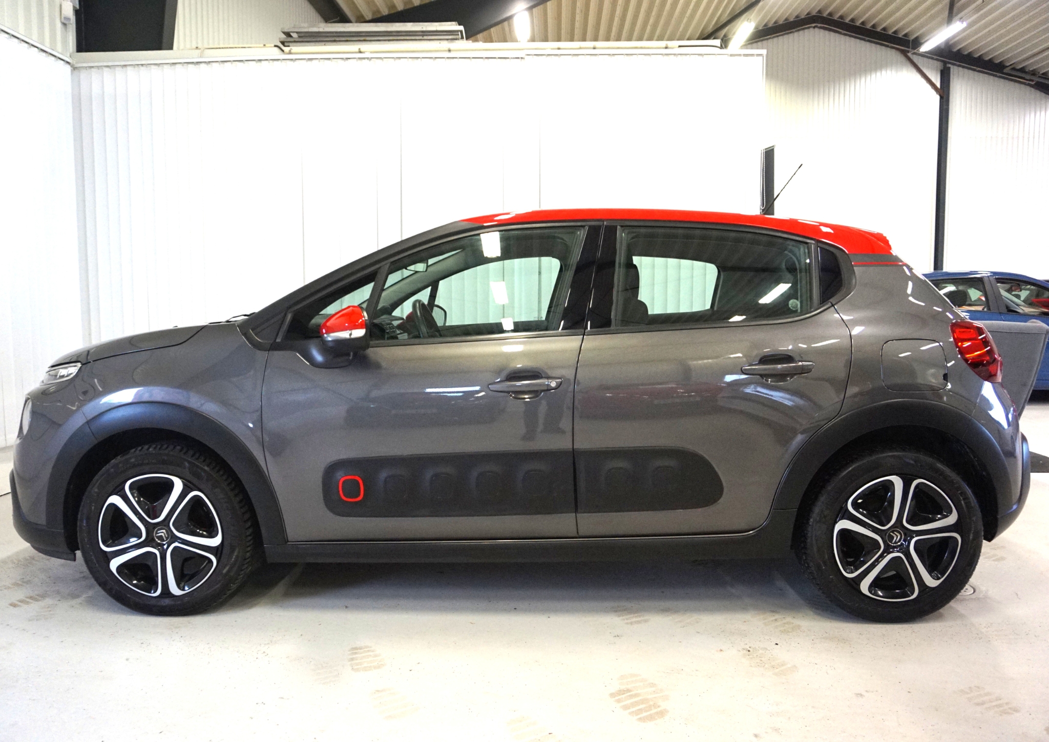 Citroen C3 1.2 PureTech 2018, bild 2/10