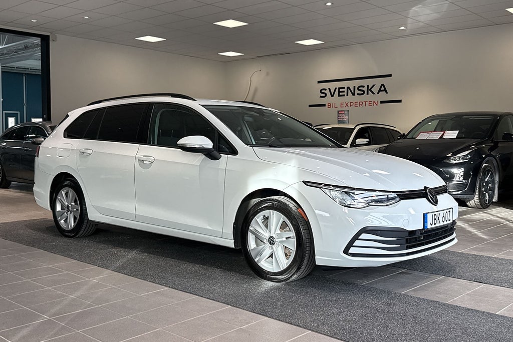 Volkswagen Golf SB 1.5 eTSI 150 hk/Drag/Backkamera /CarPlay /Cockpit