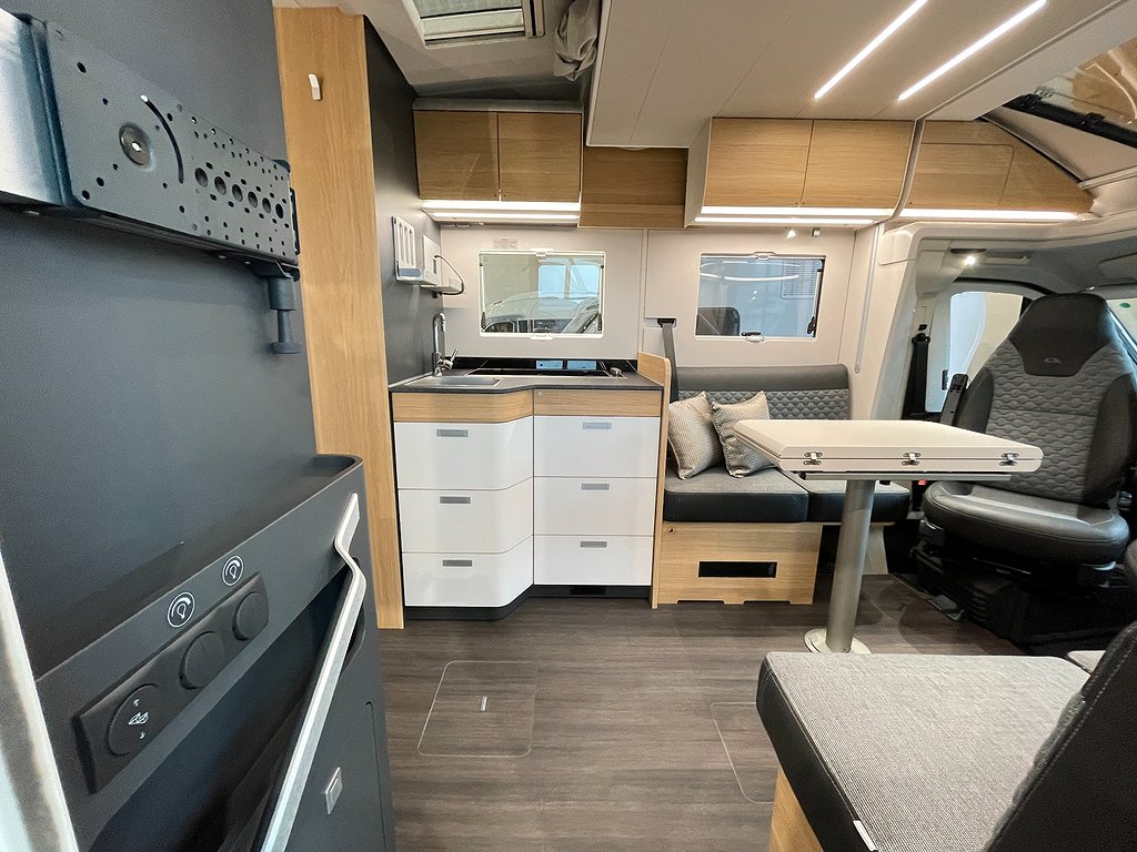 Adria Matrix Plus 670 DL / ALDE / Taksäng / Automat / F2F /  - Adria