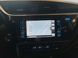 Toyota Auris 1,8 Hybrid Intense Edition S&V-hjul/M&K-värm