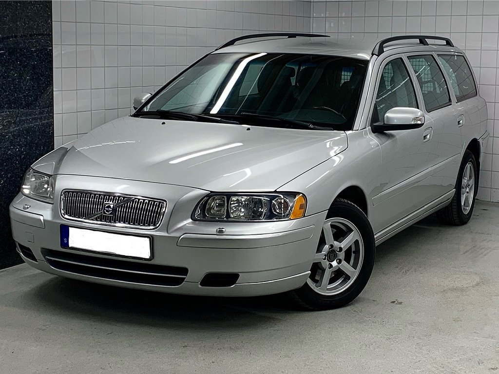 Volvo V70 2.4 CLASSIC/ DRAG/ TACKRÄCKE/ FINT SKICK