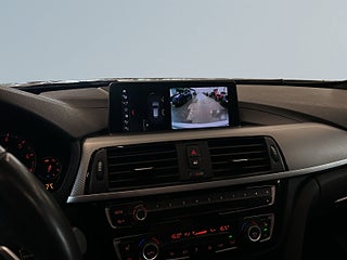 BMW 330i xDrive M Sport S&V-hjul/Hud/Pano/Skinn/H/K/A.d helljus