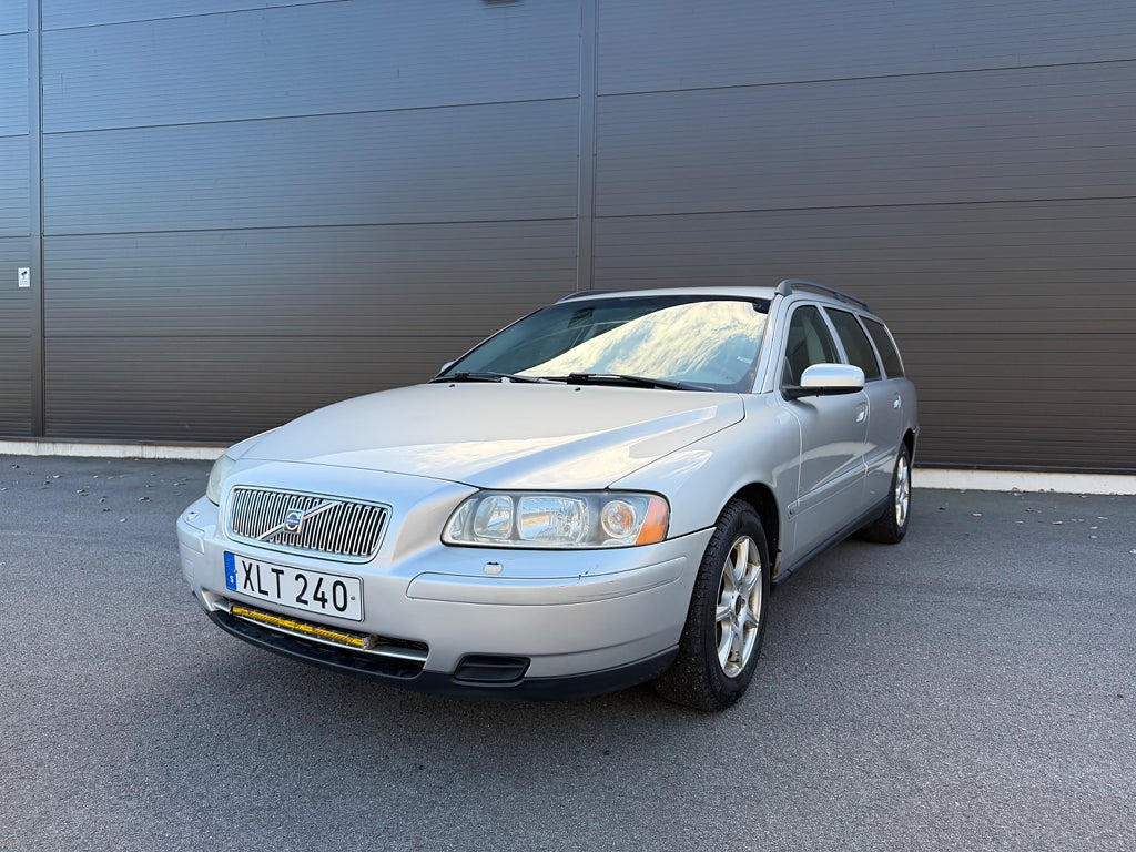 Volvo V70 2.4 Business Euro 4*Dragkrok*Kamrem Bytt.