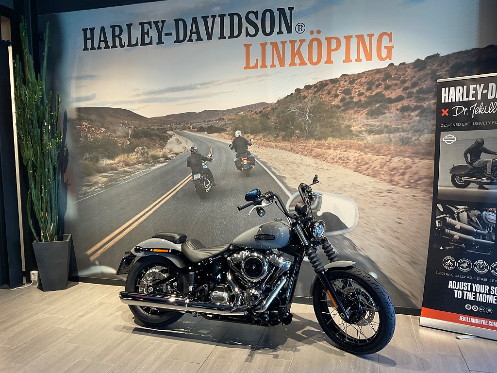 Harley-Davidson Street Bob 117 Omgående leverans 