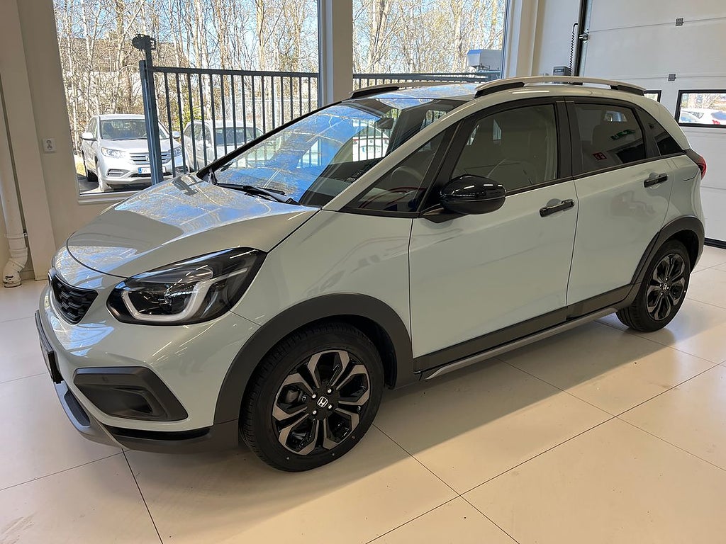 Honda Jazz Crosstar e:HEV Serviceavtal 5 år/10000 mil, metallic, gummimat..