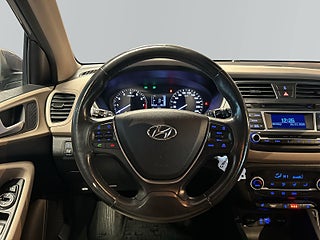 Hyundai i20 1.4 Premium MoK-värmare/P-sens/Rattvärme/Kamkedja