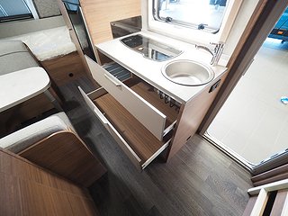 Husvagn, 1-axl Knaus Sport 500 QDK 8 av 17