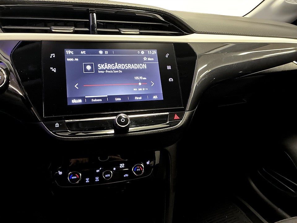Bild på Opel Corsa-e D&T 50 kWh 136hk Aut B-KAMERA CARPLAY RATTVÄRME