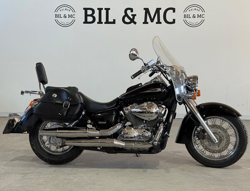 Honda Powersports VT750C4 Shadow  låga mil 1 ägare sedan ny 0kr insats 