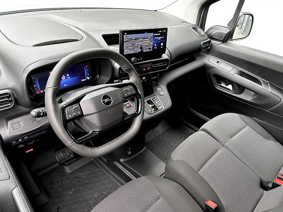 Bild på Opel Combo Elite 130hk Aut L2 - DEMO