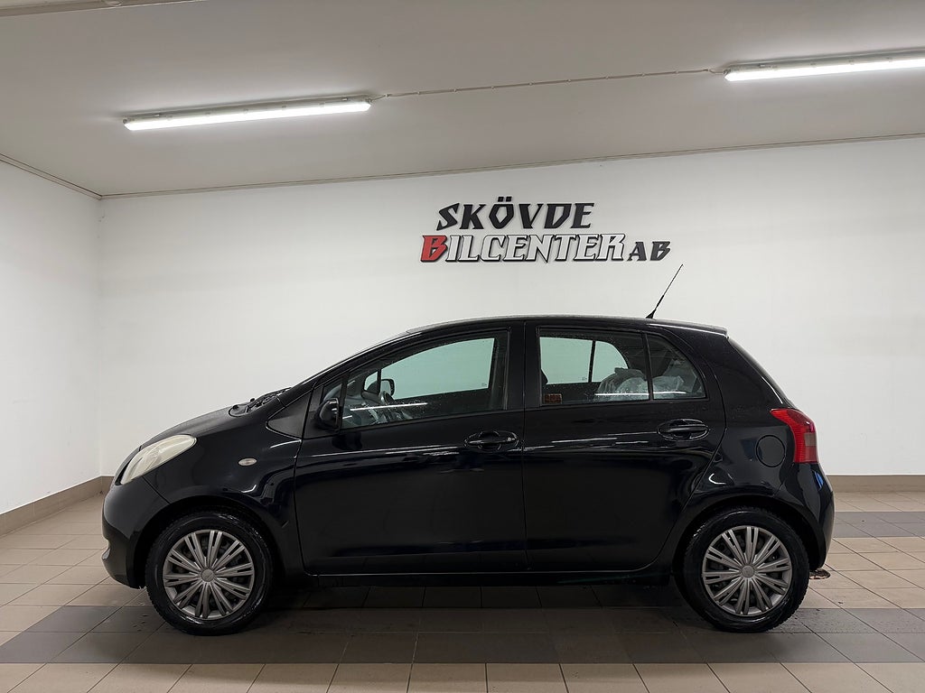 Toyota Yaris 1.0 VVT-i / Nybesiktad / Räntefri avbetalning