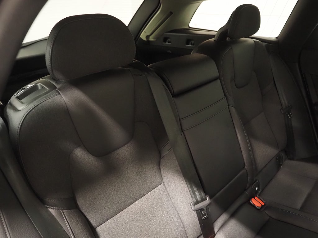 Volvo V90 T5 254hk Geartronic Momentum |Drag|Navi|Kamera| 2017