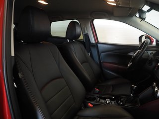 Halvkombi Mazda CX-3 17 av 21