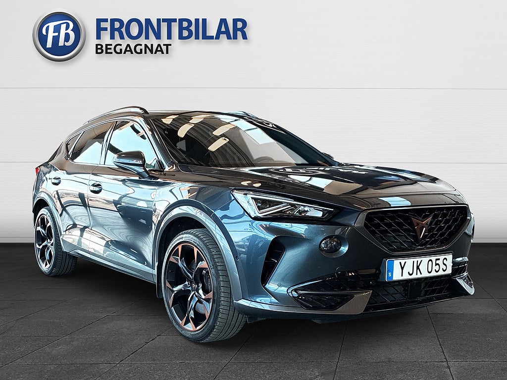Cupra Formentor VZ e-Hybrid/Dragkrok/Navi/B-kamera/245hk/3,99Ränta 