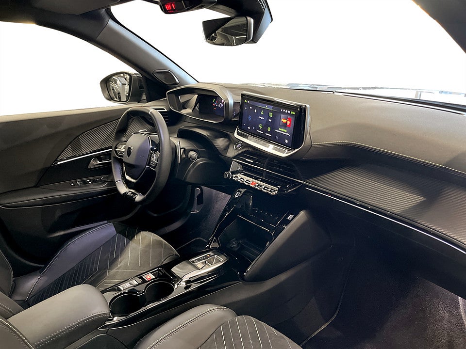 Bild på Peugeot 2008 GT 1.2 PT 130hk Aut B-KAMERA CARPLAY