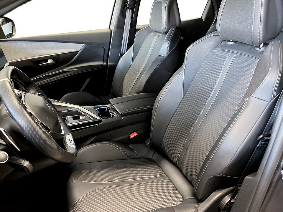 Bild på Peugeot 3008 GT 1.2 PT 130hk Aut - B-KAMERA, CARPLAY