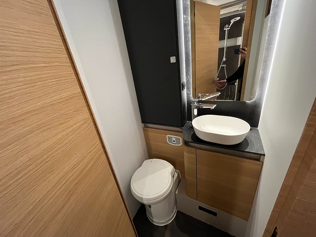 Adria Sonic 700 SL Plus / AC BODEL / ALDE / FABRIKSGARANTI - Adria