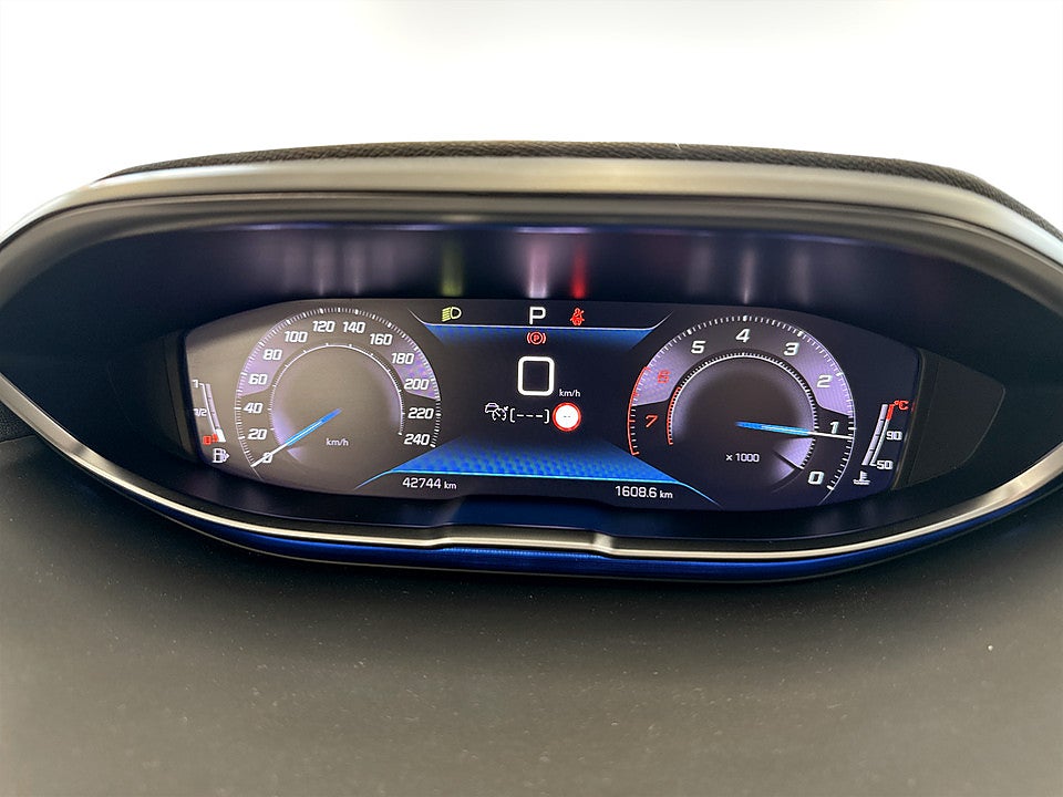 Bild på Peugeot 3008 GT 1.2 PT 130hk Aut B-KAMERA CARPLAY