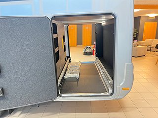 Husbil-halvintegrerad Adria MATRIX SUPREME 670 DL 8 av 28