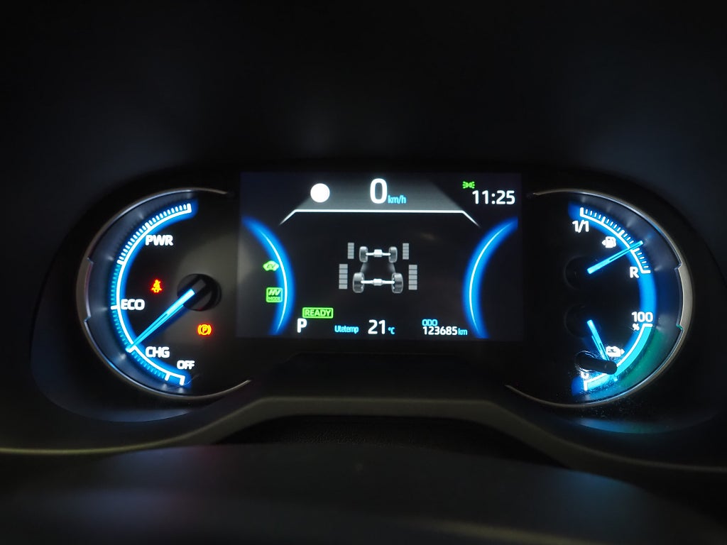 Toyota RAV4 AWD PHEV 306hk Launch Edition | Kamera | Drag | Navi | 2021