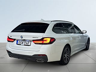 BMW 530e xDrive Touring M Sport Drag Skinn Pvärm H/K Kamera SoV – bild 6
