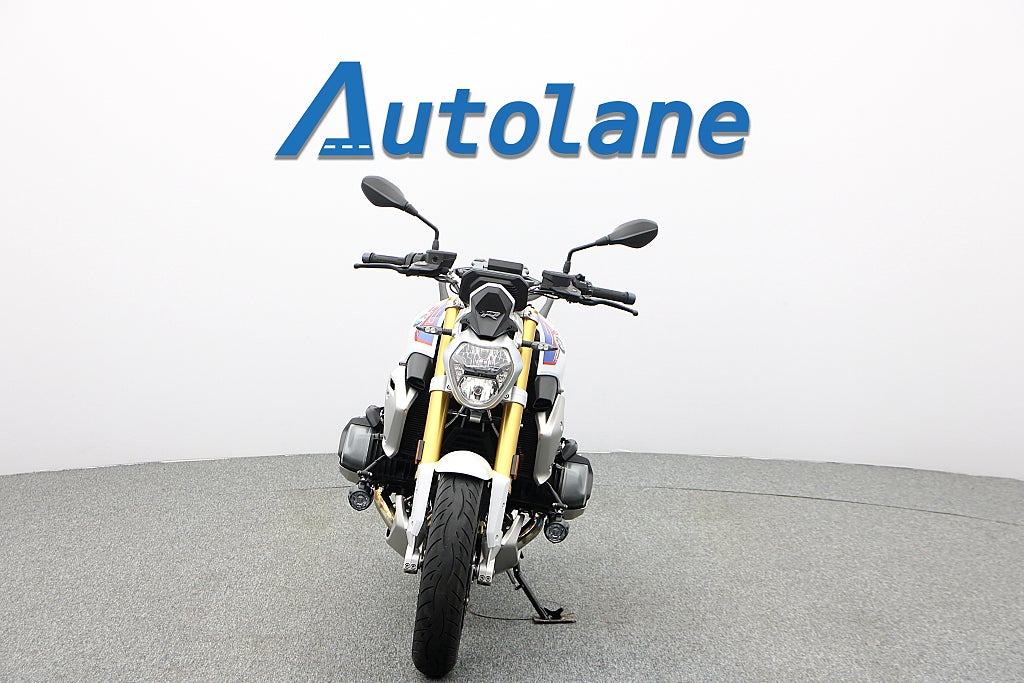 BMW R 1250 R Style HP Sommarkampanj 4,99%