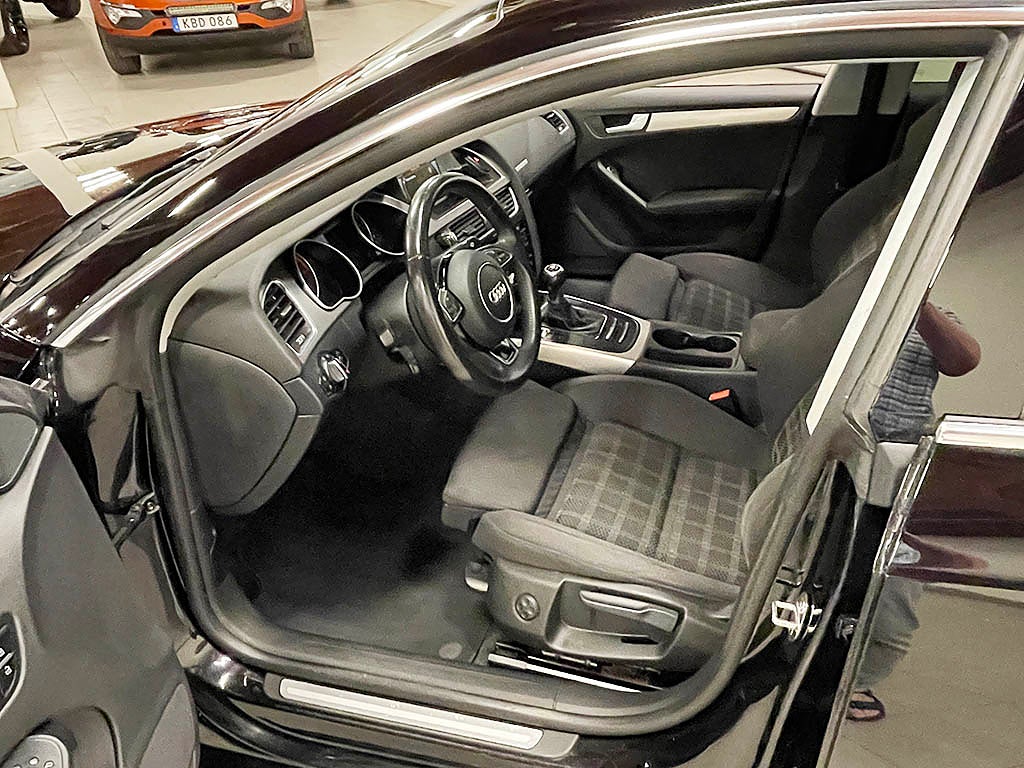 Audi A5 2,0 Tdi 177Hk (Drar ca 1L olja på 100 Mil)