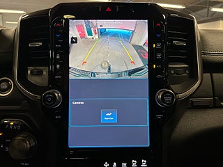 RAM 1500 Crew Cab 5.7 V8 4x4 Laramie Black Edition MOMSAD/VÄLUTRUSTAD