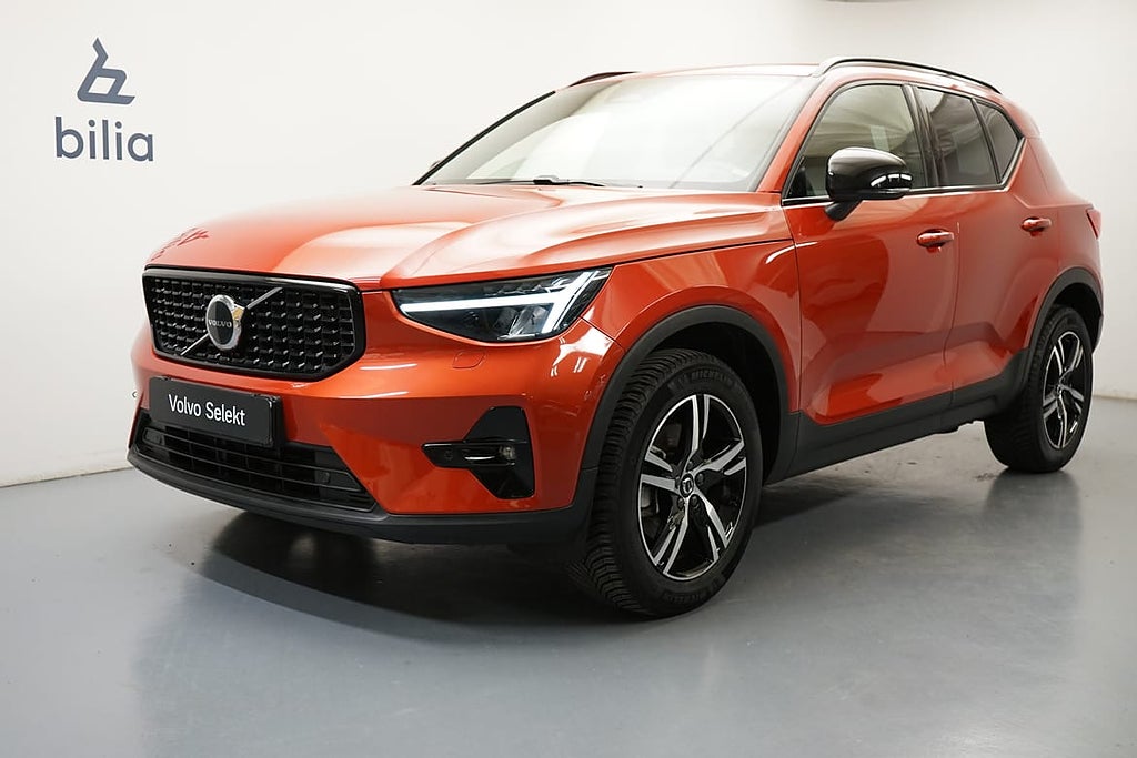 Volvo XC40 B4 FWD Bensin Plus Dark, Navigation, HarmanKar...
