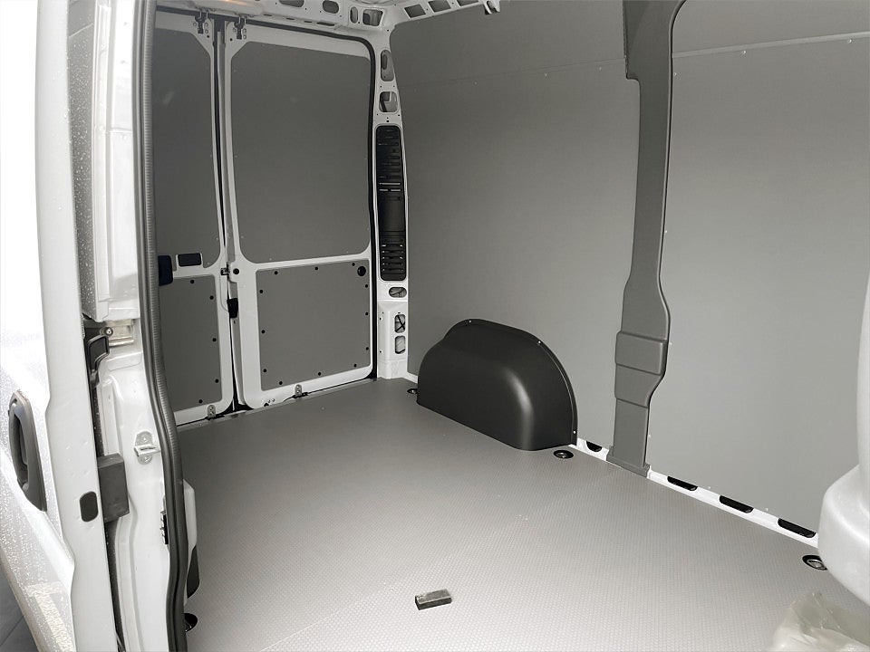 Bild på Peugeot Boxer BlueHDi 140hk L2H1