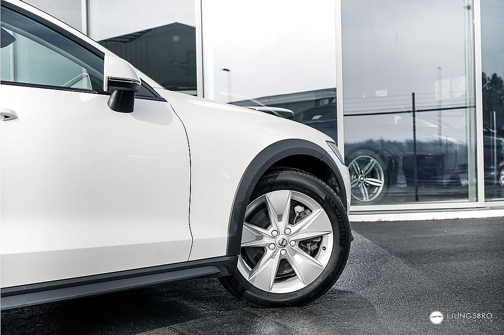 Volvo V60 Cross Country B4 AWD
