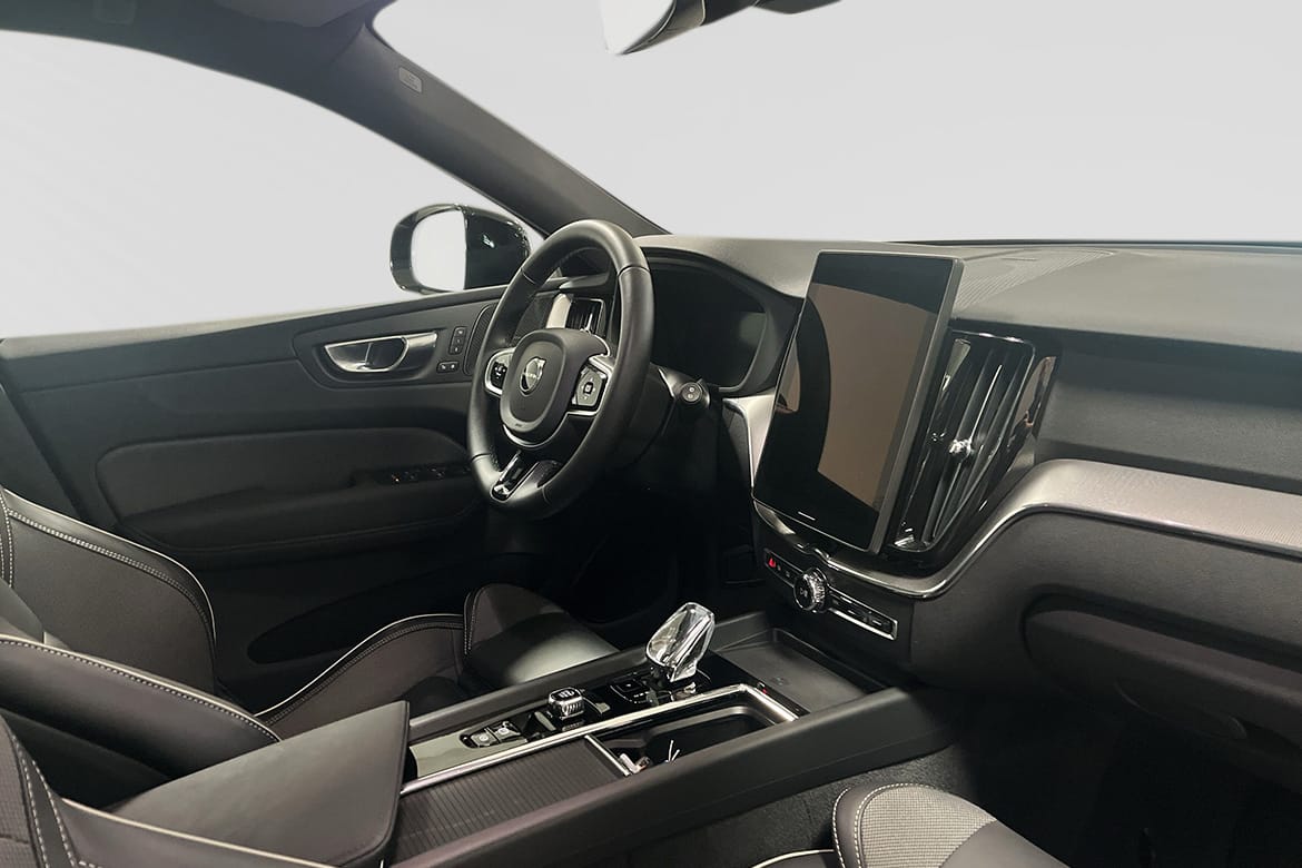Volvo XC60 T6 Plus Black Nordic Edition 2026, bild 6/10